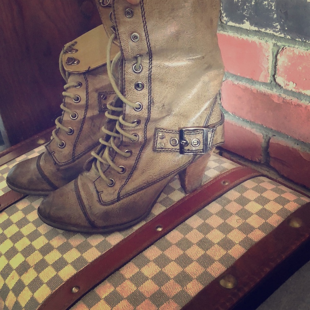 Olive combat heel
